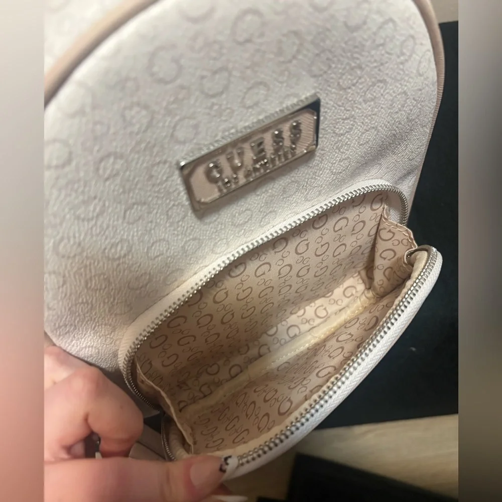 Guess Mini Backpack - Picture 5 of 7